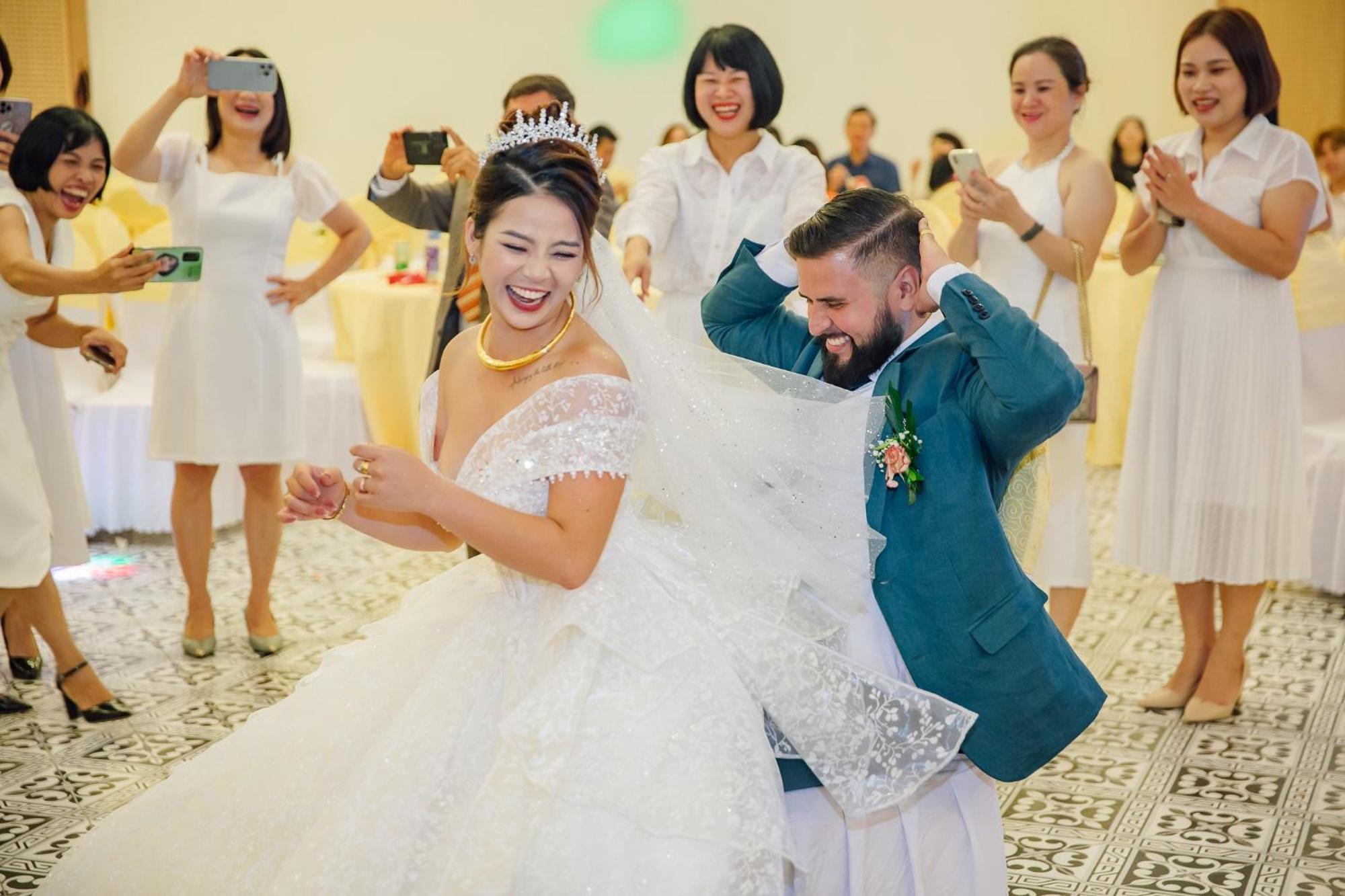 Khach San Phuong Anh Hotell Hung Yen Exteriör bild