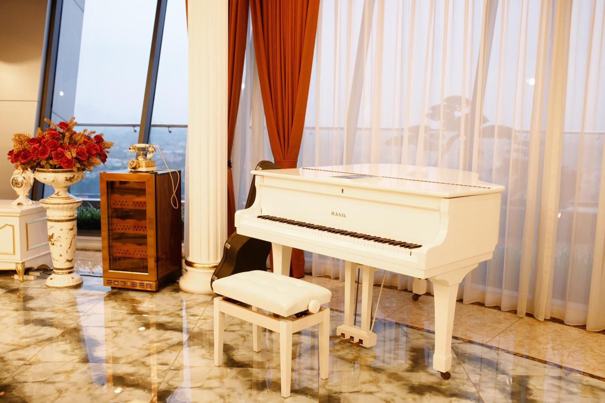 Khach San Phuong Anh Hotell Hung Yen Exteriör bild